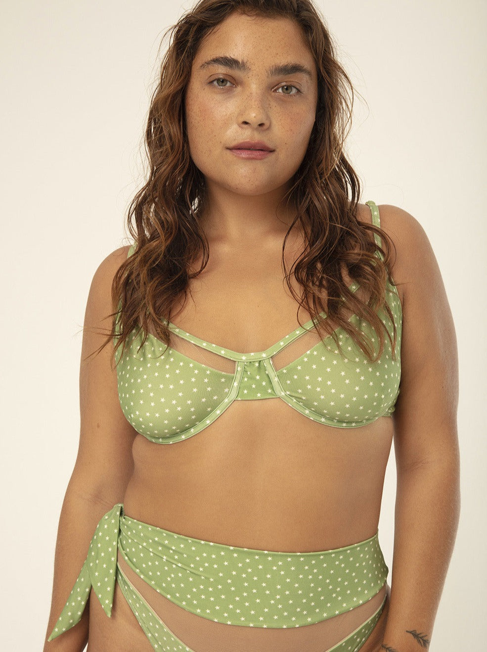 TREND RIPPLE - Hype Beachwear Underwire Bikini Top Kimi Petit Stars Curves